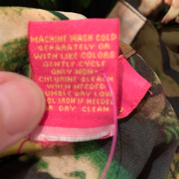 Catherine Catherine Malandrino Flounce Hem Sleeveless Blouse Small NWT - Picture 5 of 5